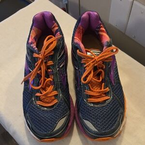 Brooks Women's Running Shoes - Navy, Purple & Orange Size 10